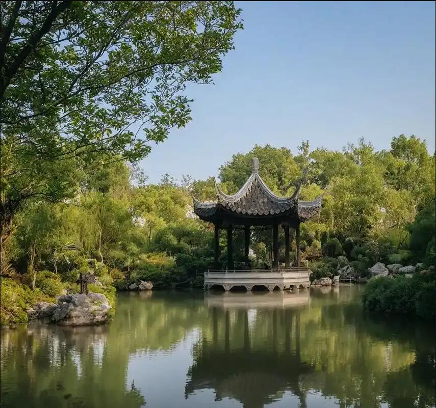 台湾苍白餐饮有限公司